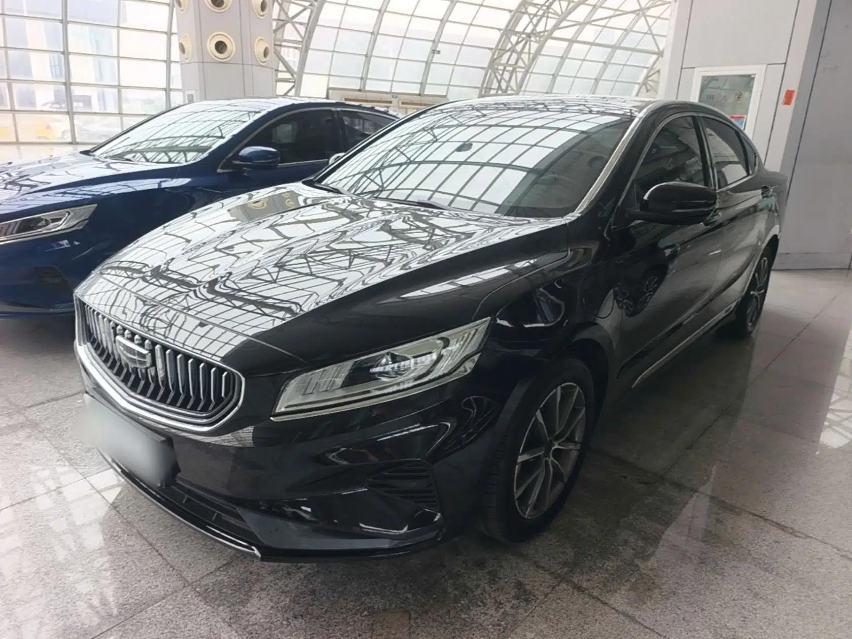 Geely Auto Emgrand GT New Energy 2022 1.5T PHEV Extended Range Prestige Version — миниатюра 1