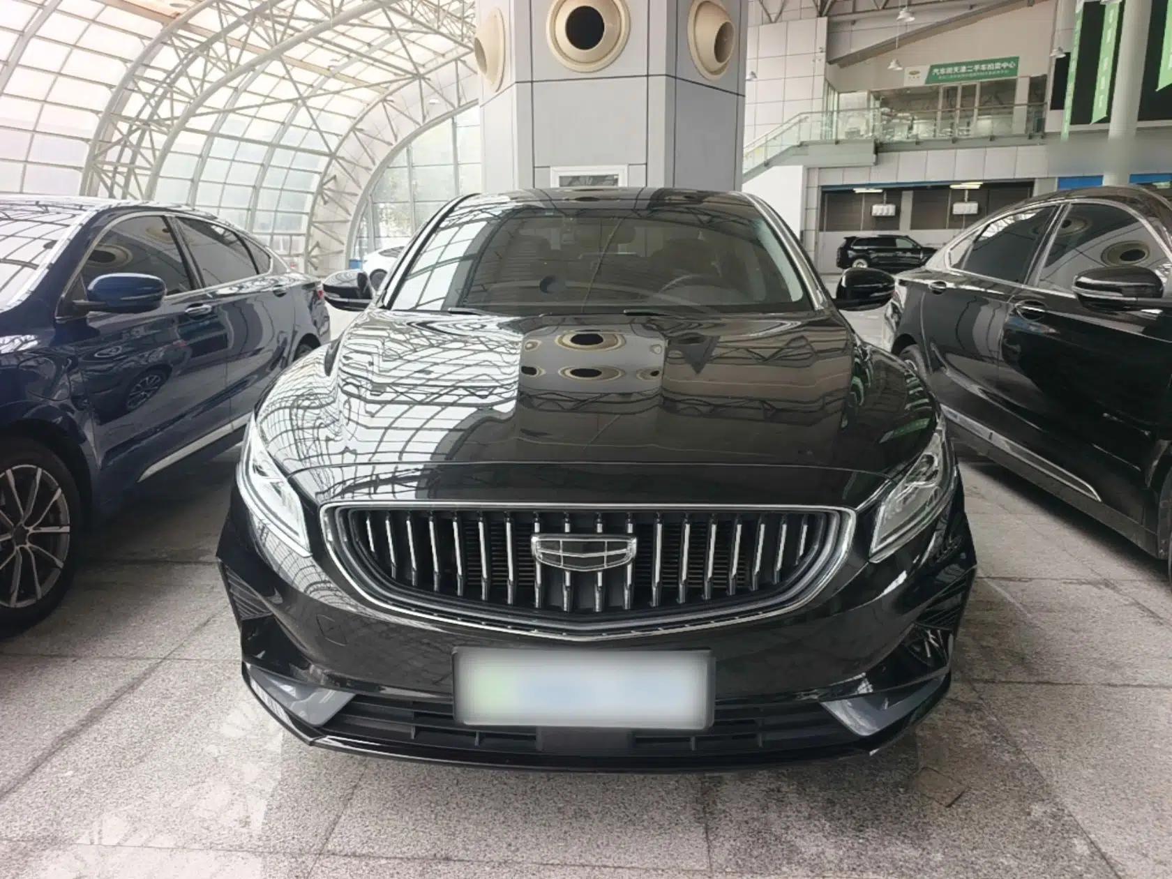Geely Auto Emgrand GT New Energy 2022 1.5T PHEV Extended Range Prestige Version — миниатюра 2