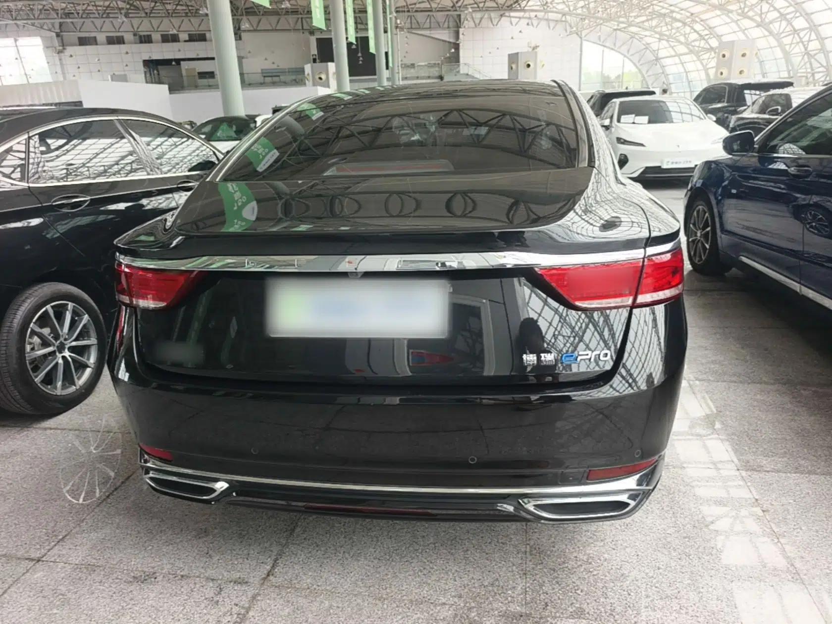 Geely Auto Emgrand GT New Energy 2022 1.5T PHEV Extended Range Prestige Version — миниатюра 5