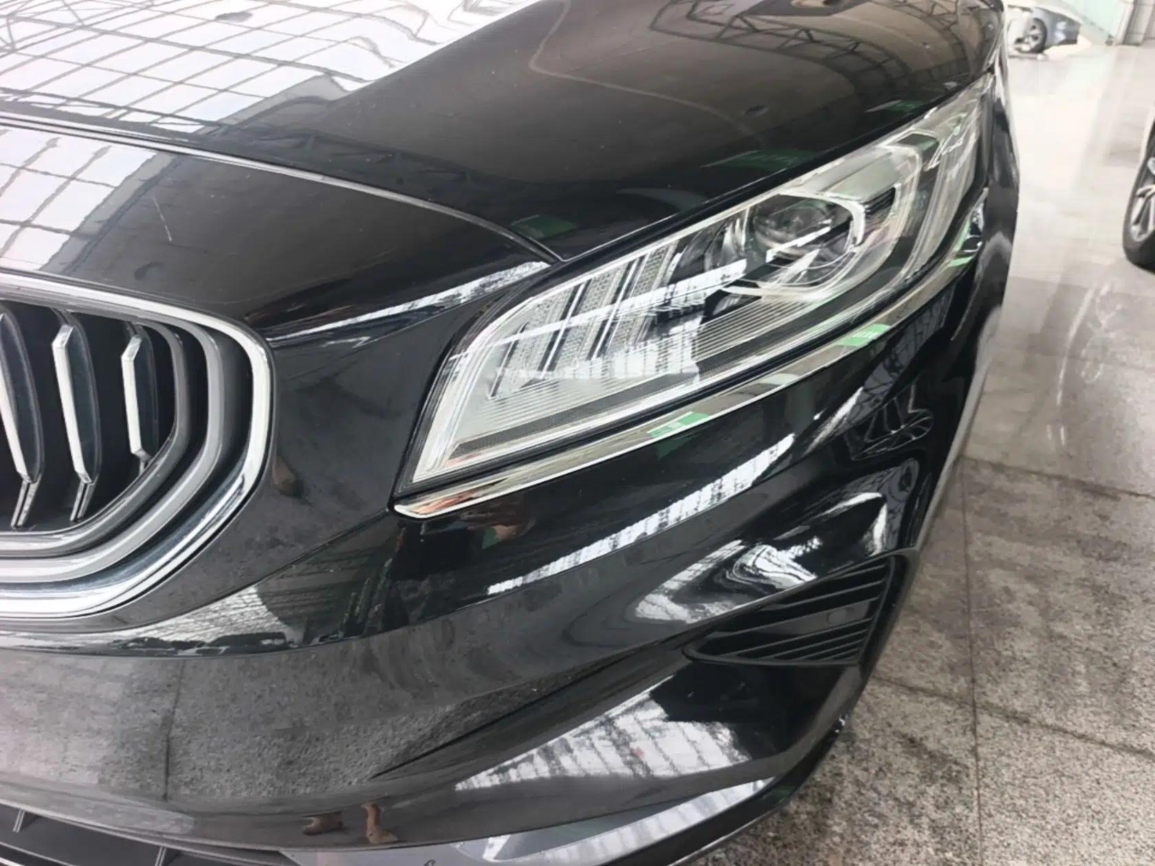 Geely Auto Emgrand GT New Energy 2022 1.5T PHEV Extended Range Prestige Version — миниатюра 8