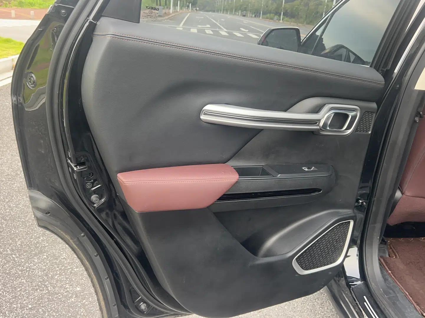 Geely Auto Haoyue 2022 1.8TD DCT Luxury 7-Seater — миниатюра 27