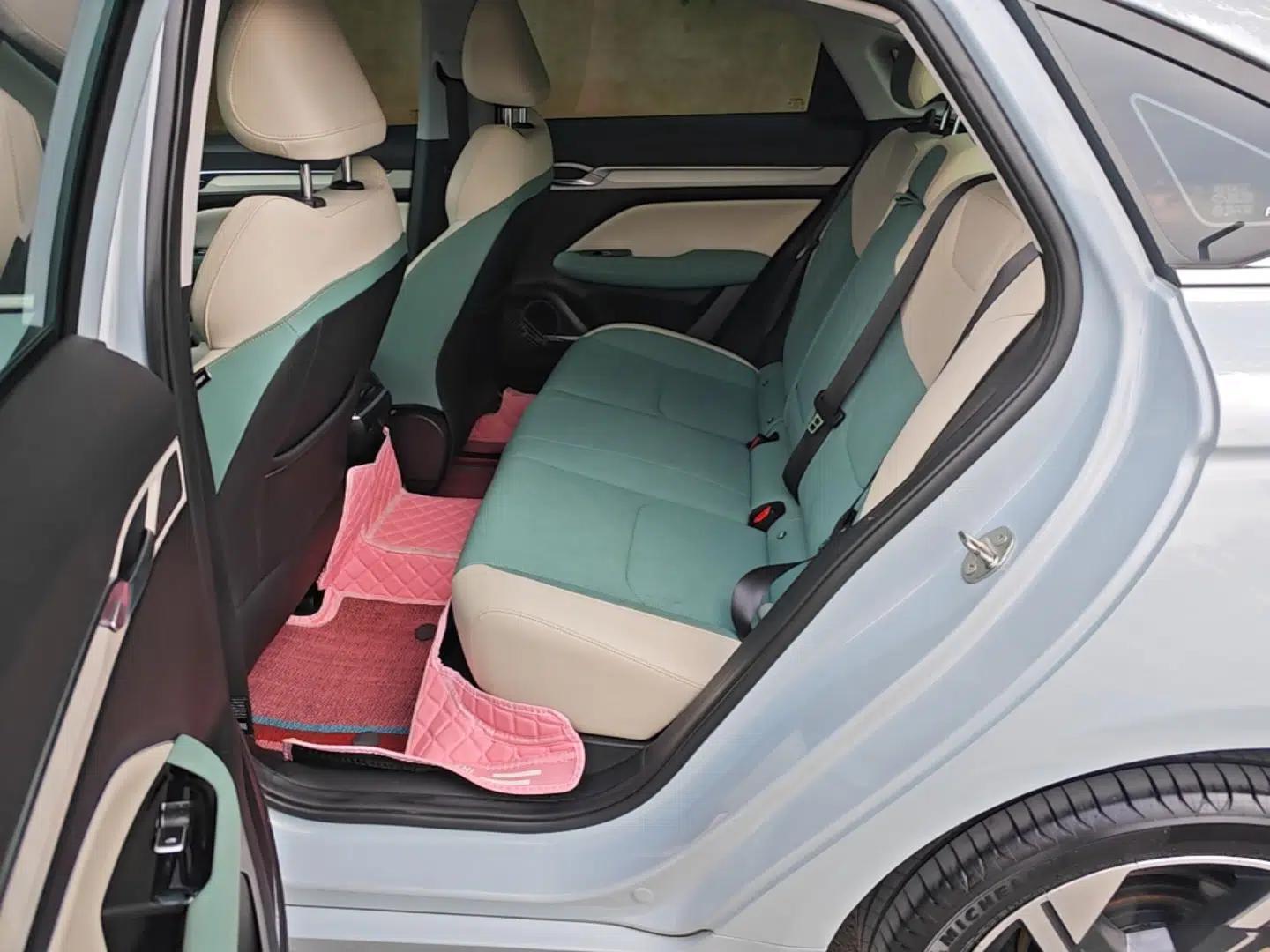 Geely Auto Emgrand L HiP 2022 1.5TD-DHT Pro 100KM Super Rui — миниатюра 20