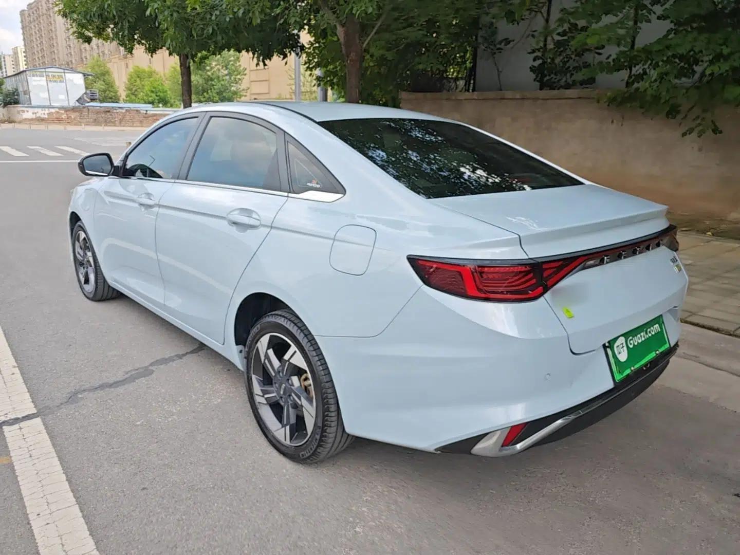 Geely Auto Emgrand L HiP 2022 1.5TD-DHT Pro 100KM Super Rui — миниатюра 4