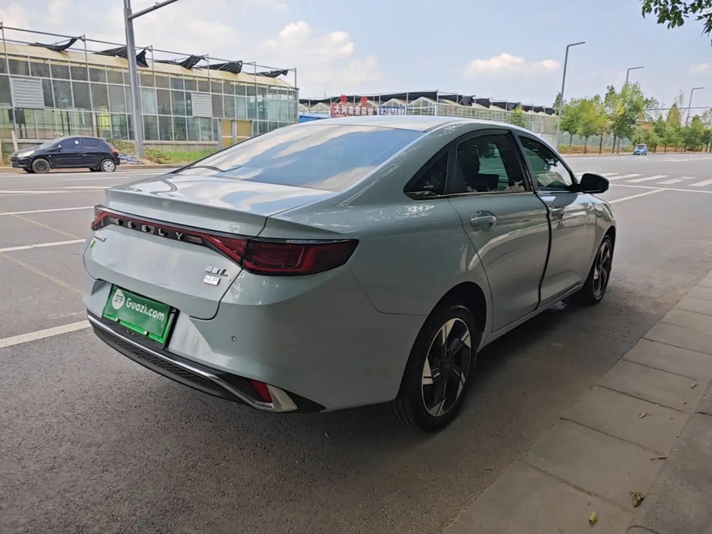 Geely Auto Emgrand L HiP 2022 1.5TD-DHT Pro 100KM Super Rui — миниатюра 6