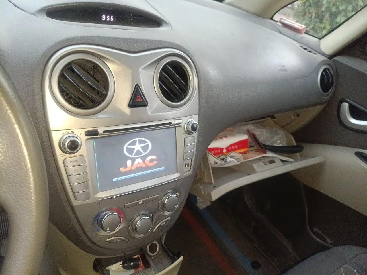 JAC Group Refine M2 2012 1.5L MT IKEA Comfort Edition — миниатюра 13