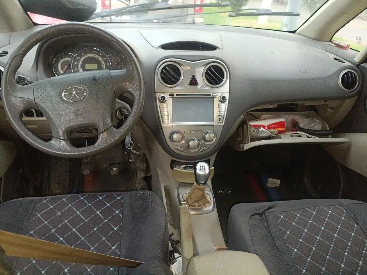 JAC Group Refine M2 2012 1.5L MT IKEA Comfort Edition — миниатюра 9