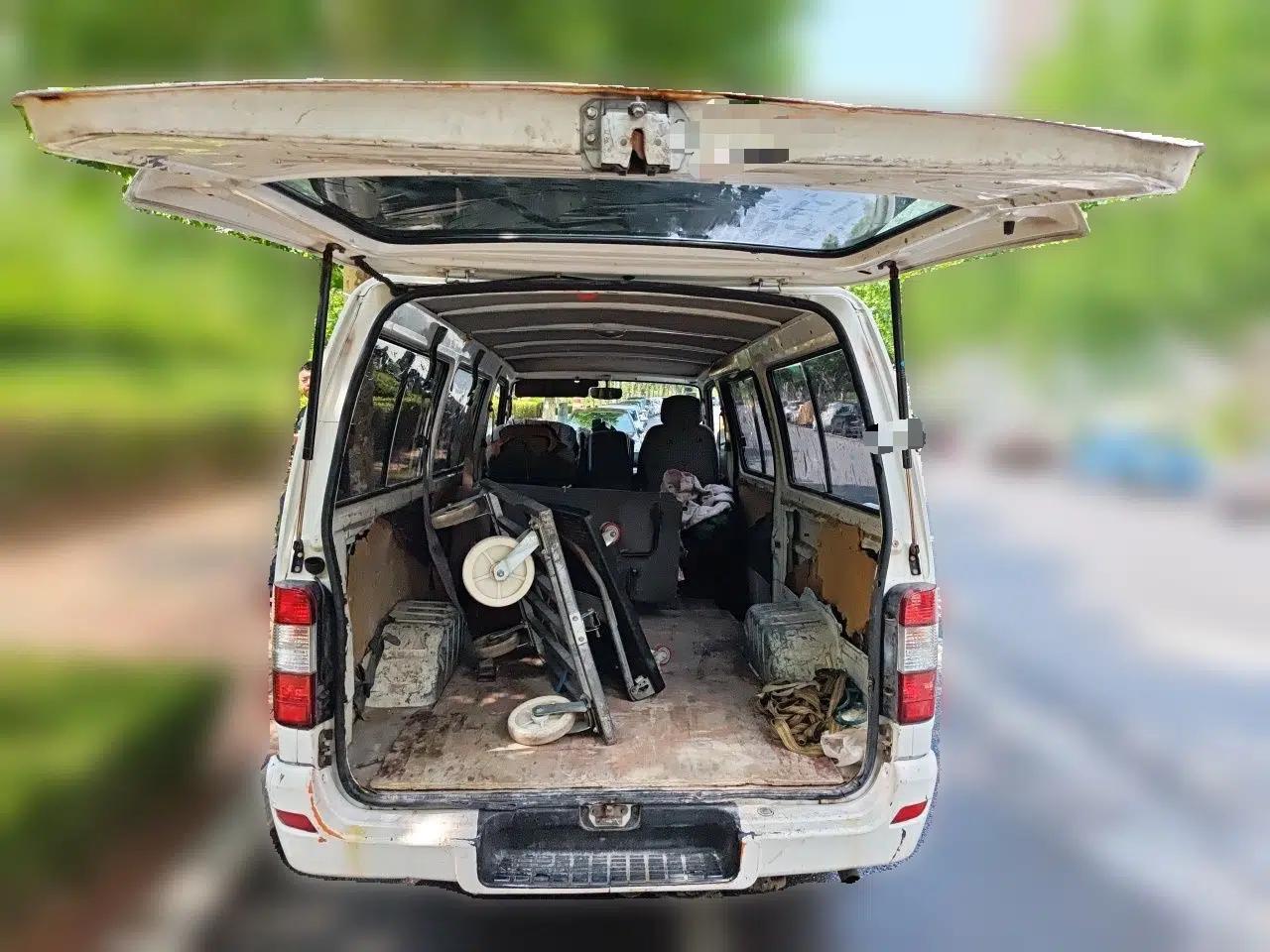 Jinbei Hiace 2014 2.0L 5th Generation Kuaiyunwang Business Version 4G20B — миниатюра 19