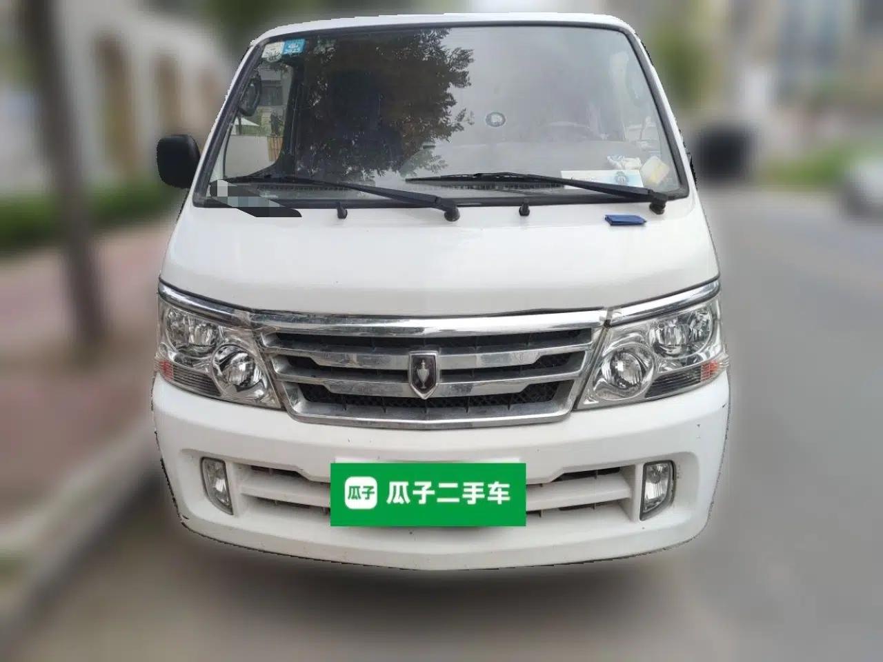 Jinbei Hiace 2 seats, cargo, enclosed van, 2.0-liter engine — миниатюра 2