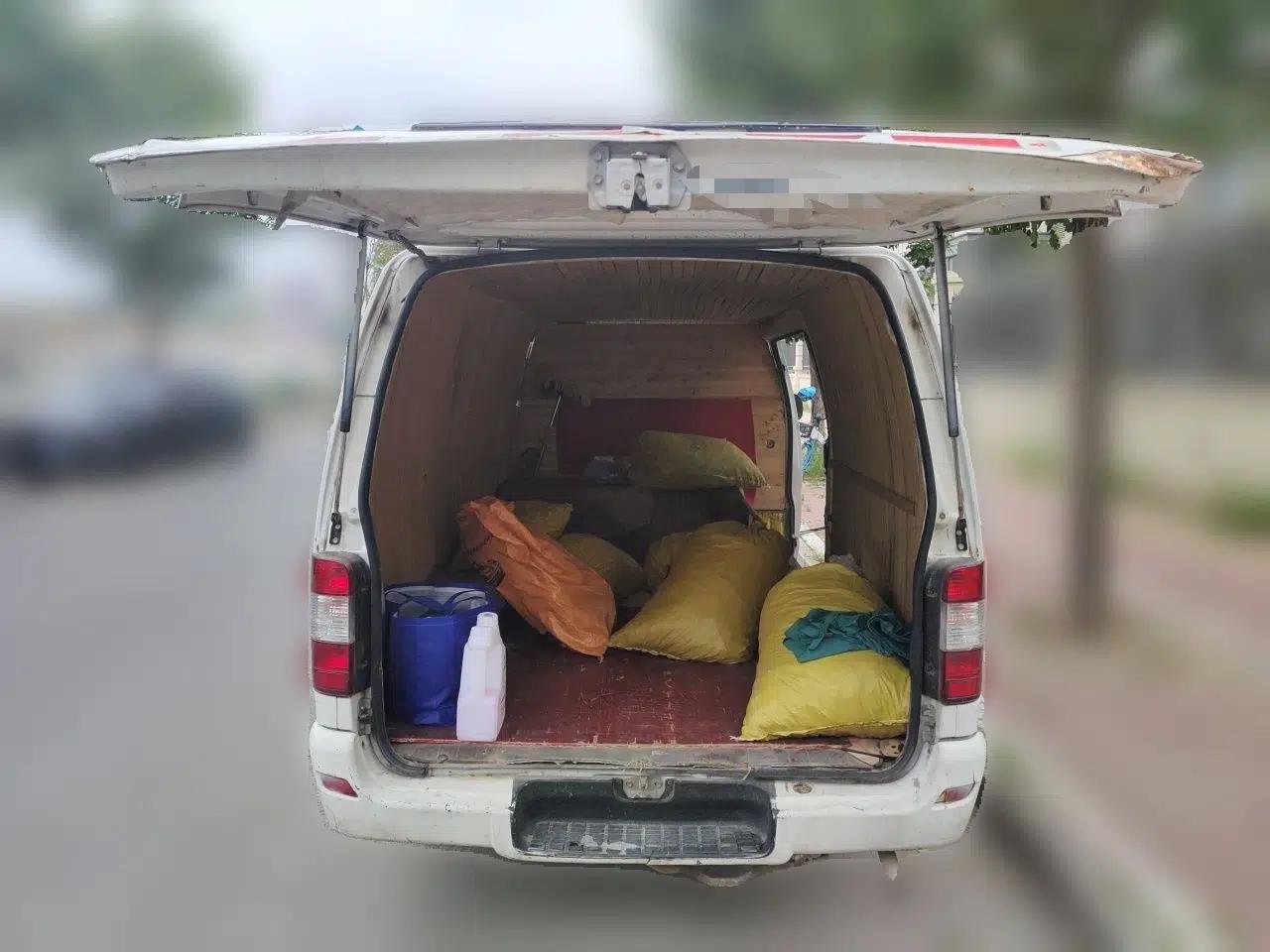 Jinbei Hiace 2 seats, cargo, enclosed van, 2.0-liter engine — миниатюра 19