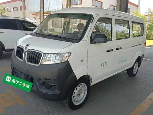 Jinbei Hiace X30 2023 1.5L Super-Comfortable Passenger Van 5/6/7-Seater Non-Air-Conditioned Version Model SWC15M