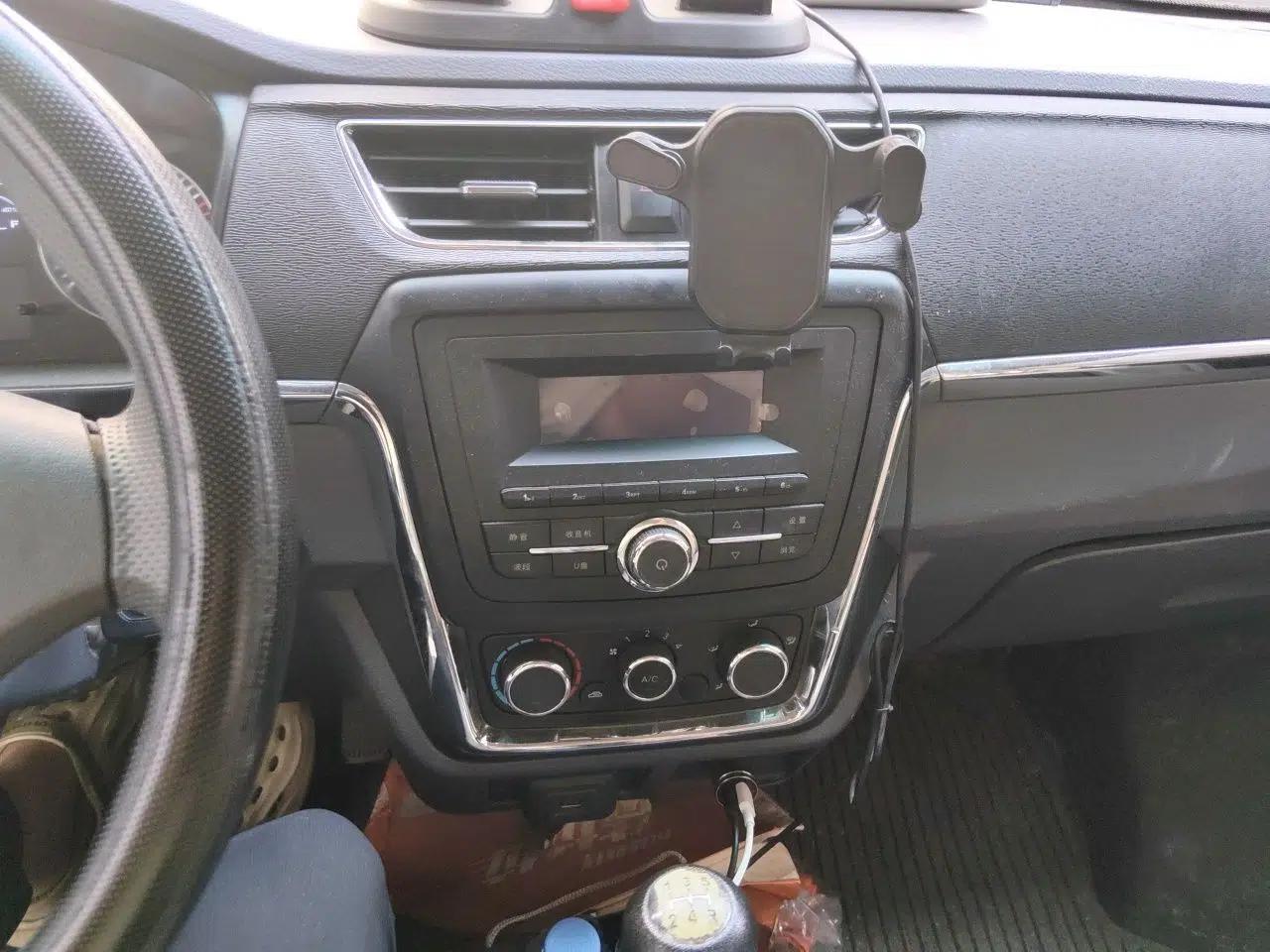 Jinbei Hiace X30 2022 1.5L Business-Class Central Air-Conditioned Coach China VI Standard SWC15M — миниатюра 13
