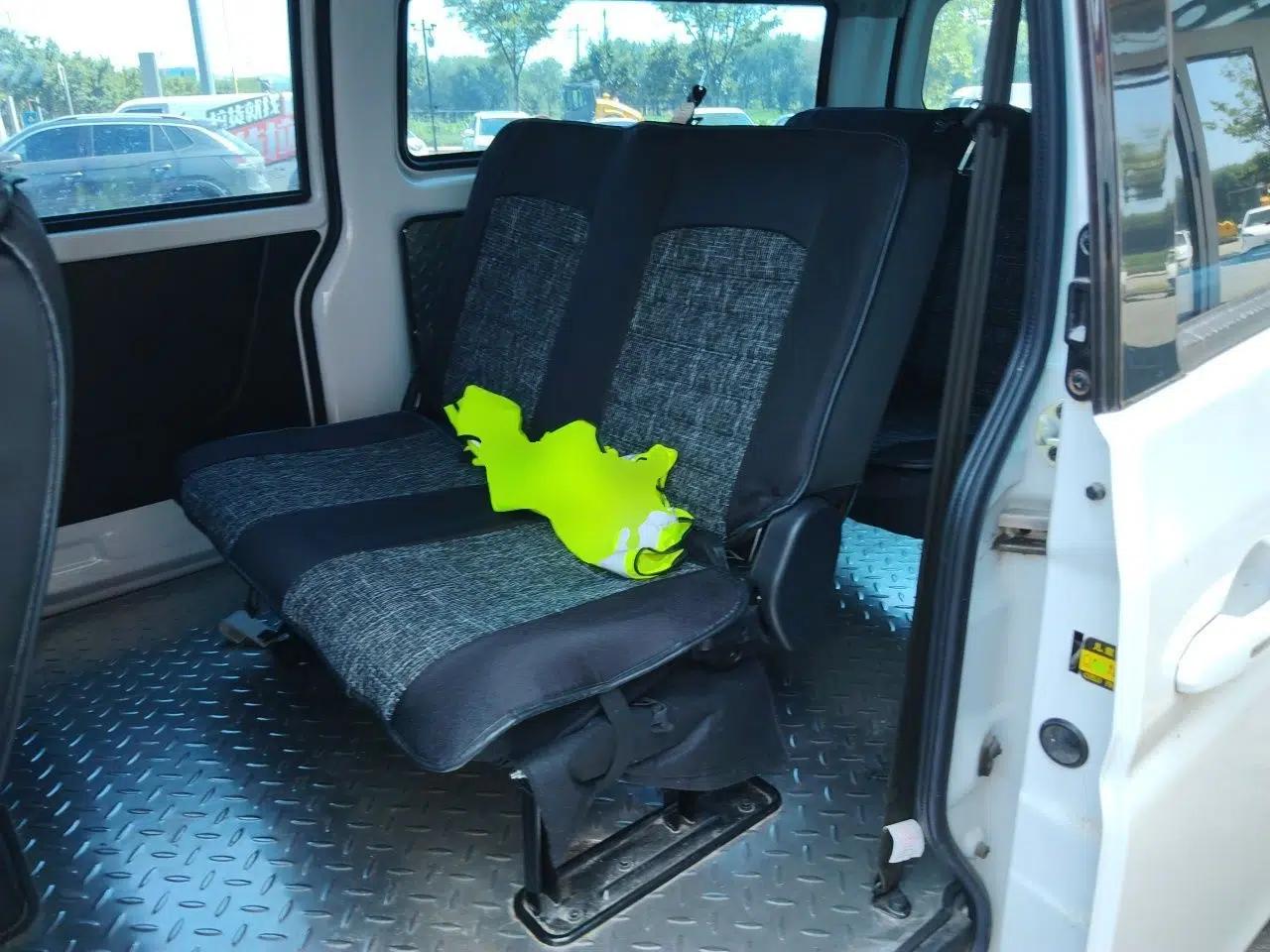 Jinbei Gold Hiace 2023 1.5L Passenger Vehicle Engineering Lion 5/6/7 Seater — миниатюра 17
