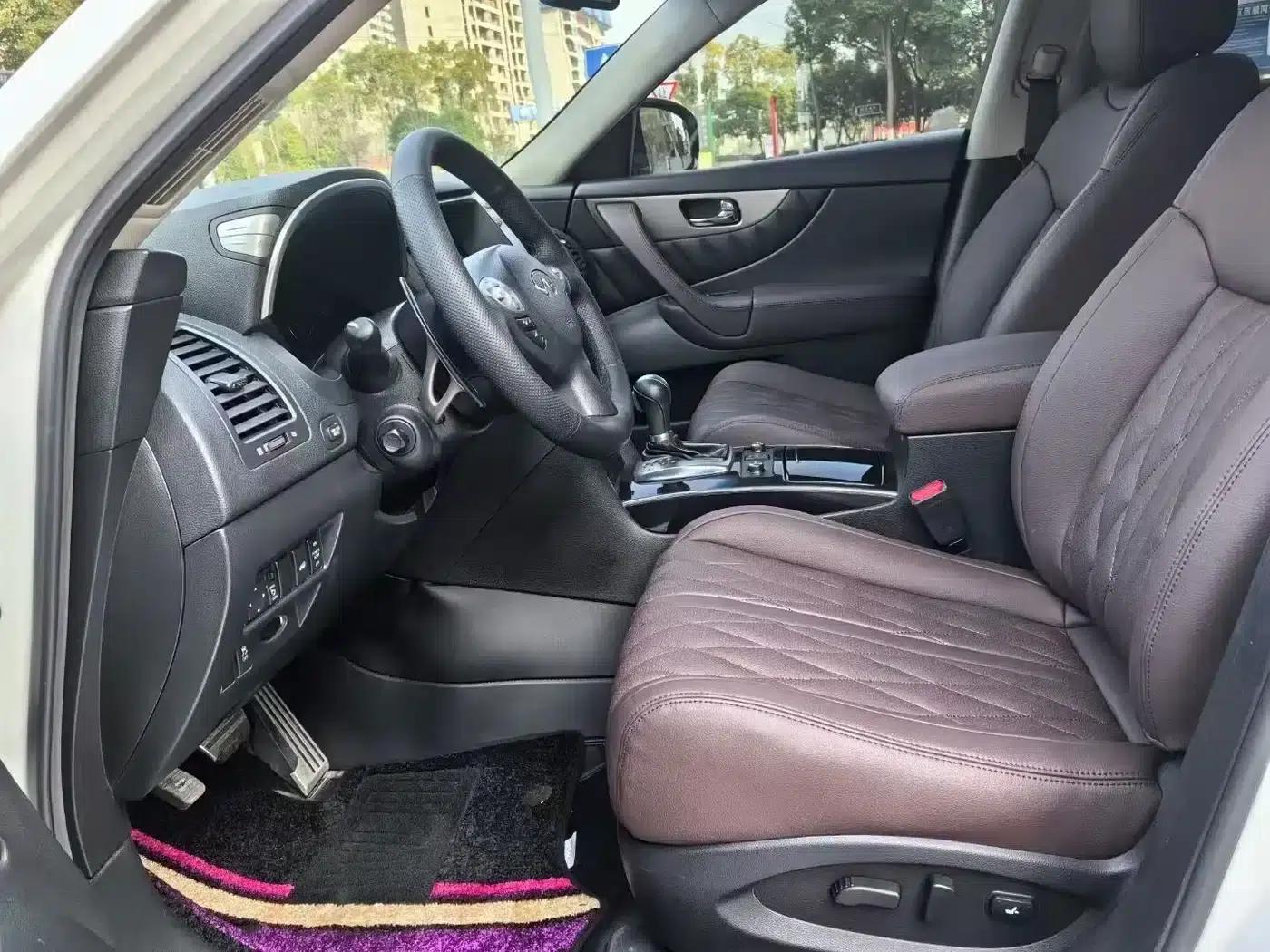 Infiniti QX70 2013 3.7L Standard Edition — миниатюра 7