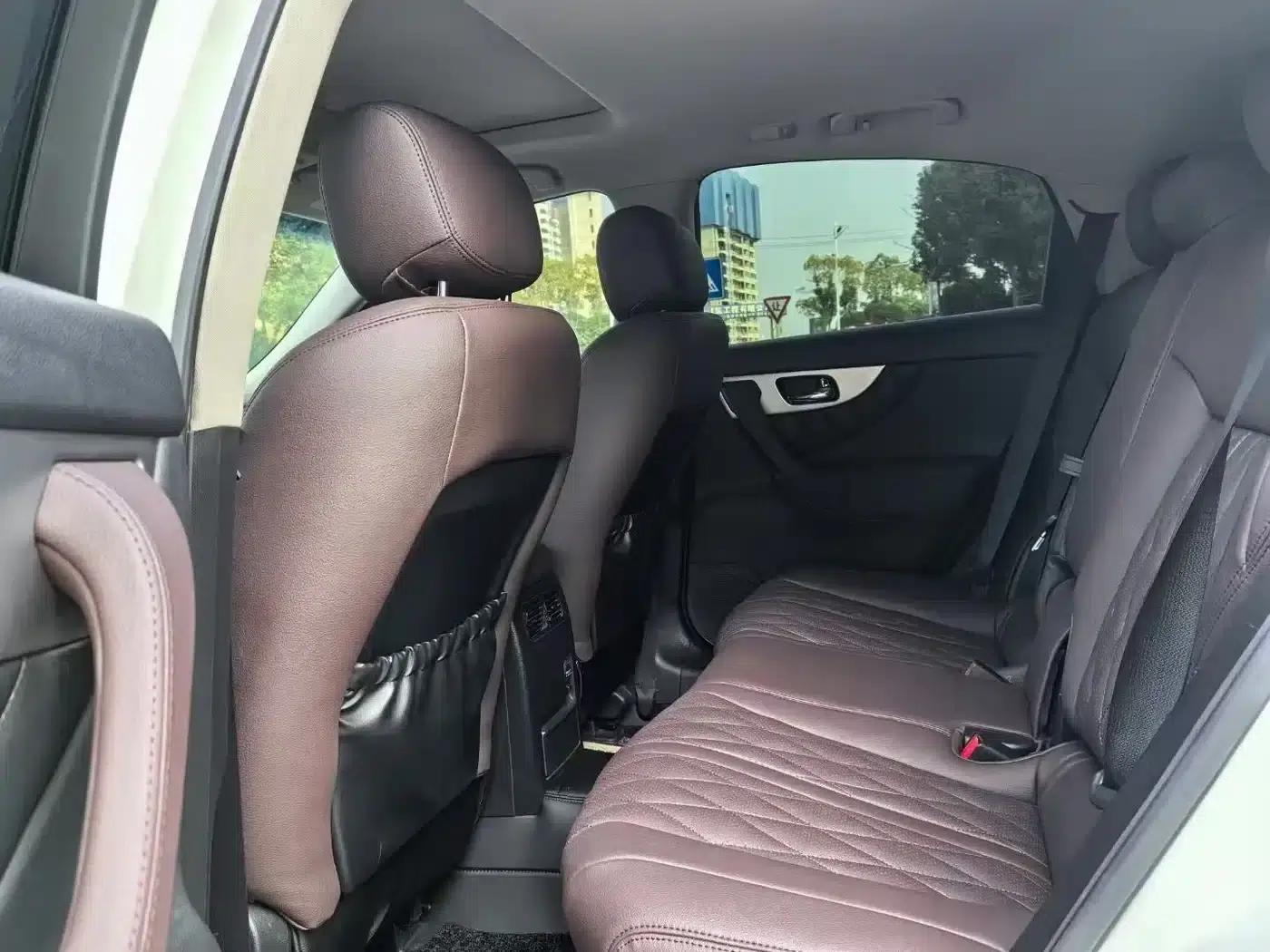 Infiniti QX70 2013 3.7L Standard Edition — миниатюра 9