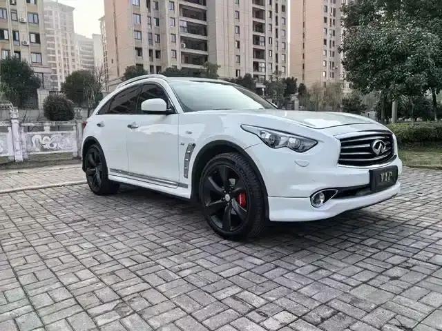 Infiniti QX70 2013 3.7L Standard Edition