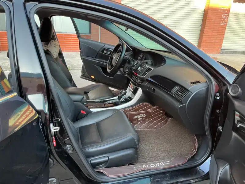 2016 Honda Accord 2.0L Comfort Edition — миниатюра 12