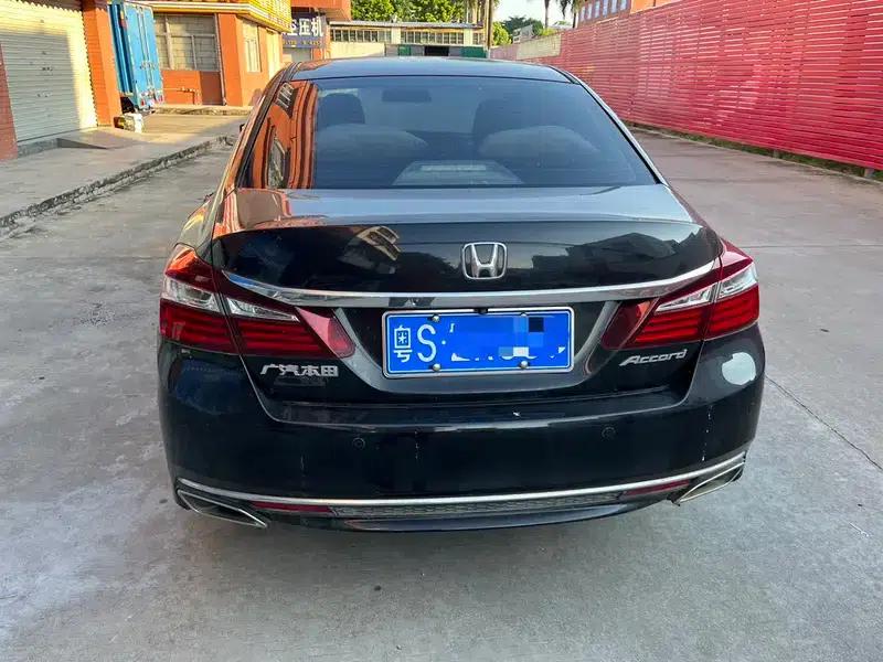2016 Honda Accord 2.0L Comfort Edition — миниатюра 5