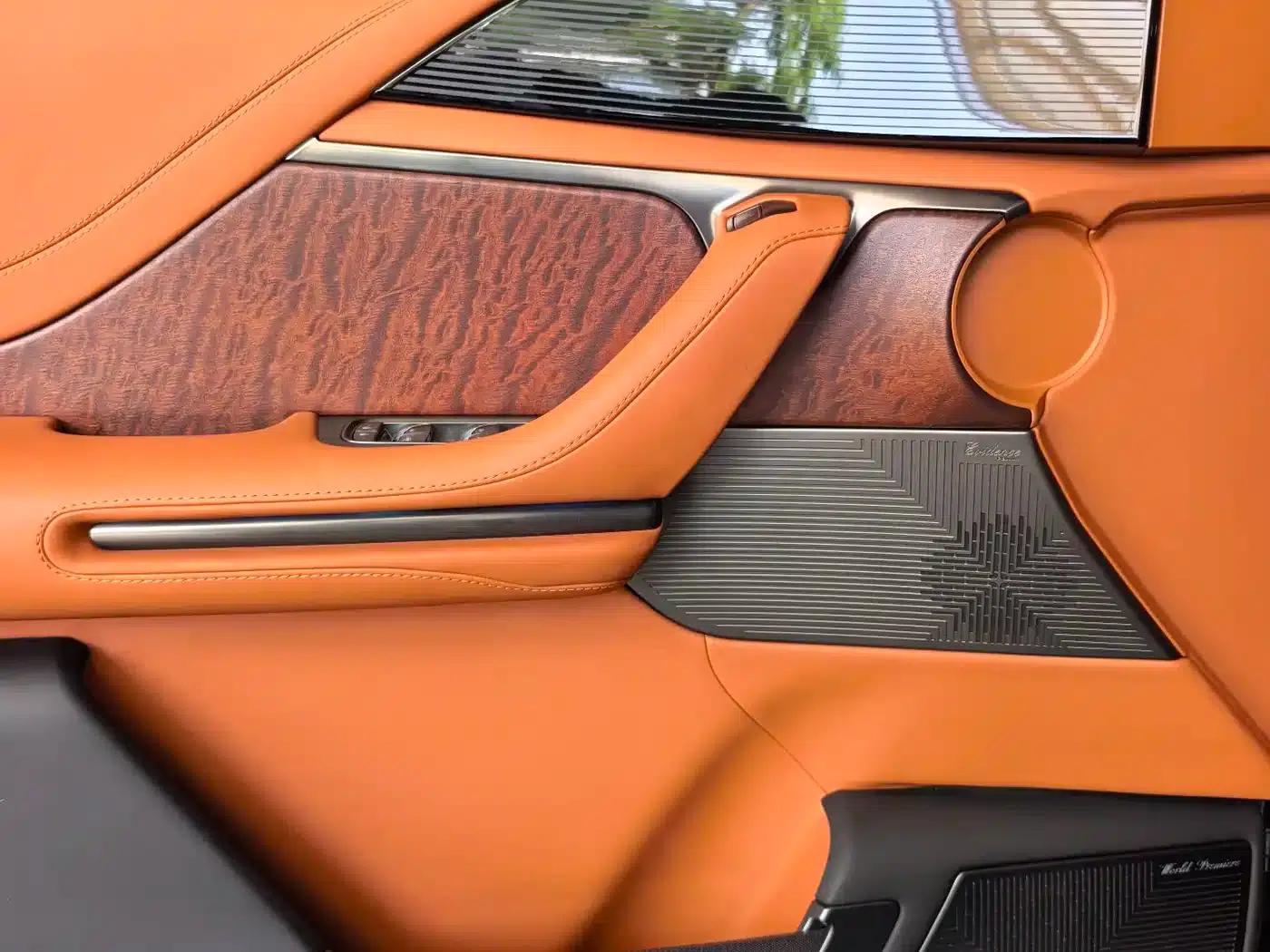 Looking up at the 2023 U8 Luxury Edition — миниатюра 27
