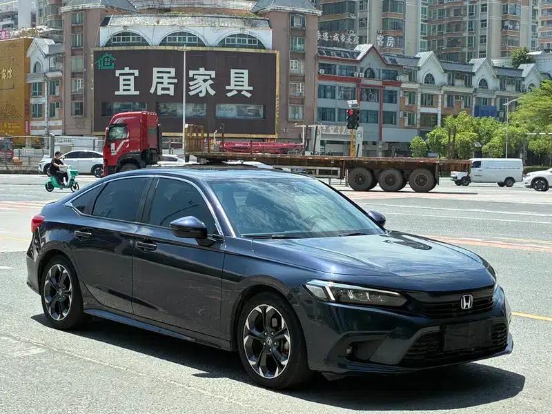 2022 Civic 240TURBO CVT Sporty Edition — миниатюра 3