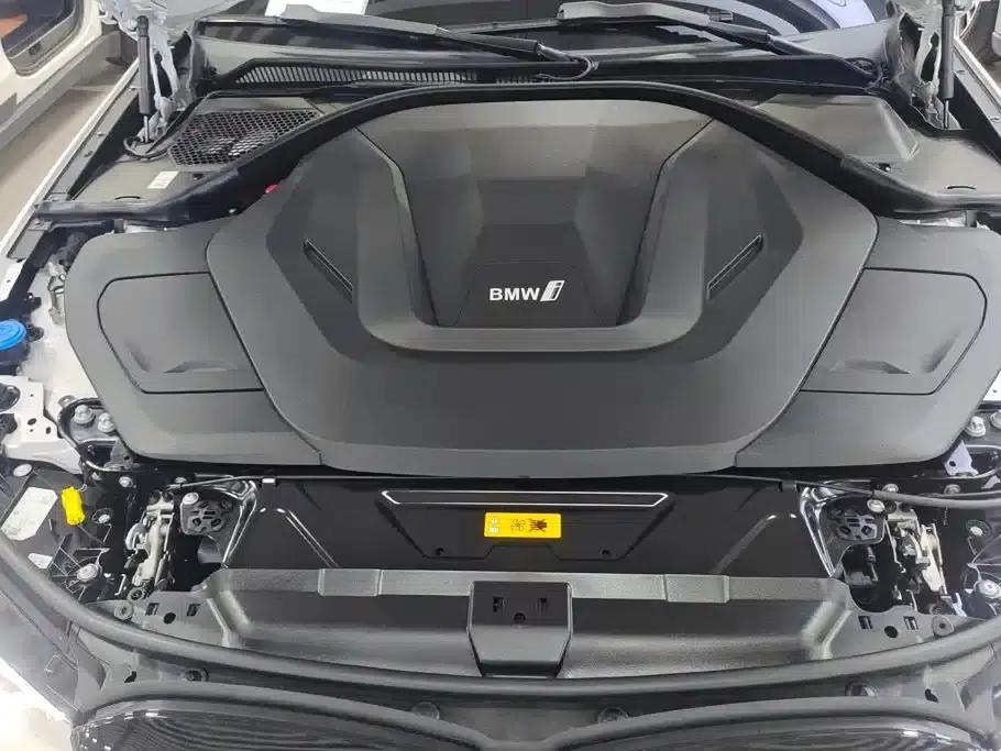 BMW i3 2024 eDrive 35L — миниатюра 9