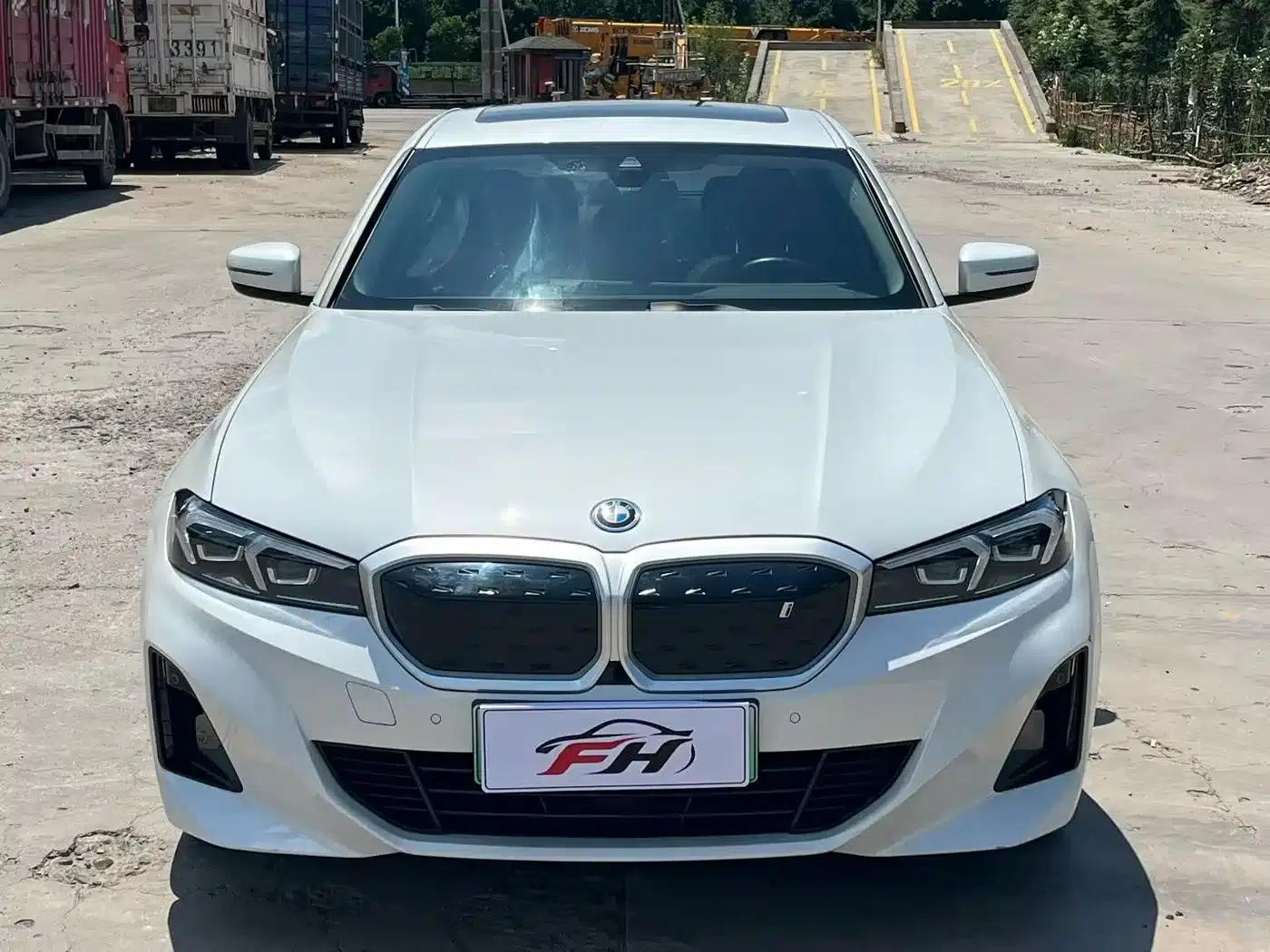 BMW i3 2023 eDrive 40 L Shadow Sport Package — миниатюра 2