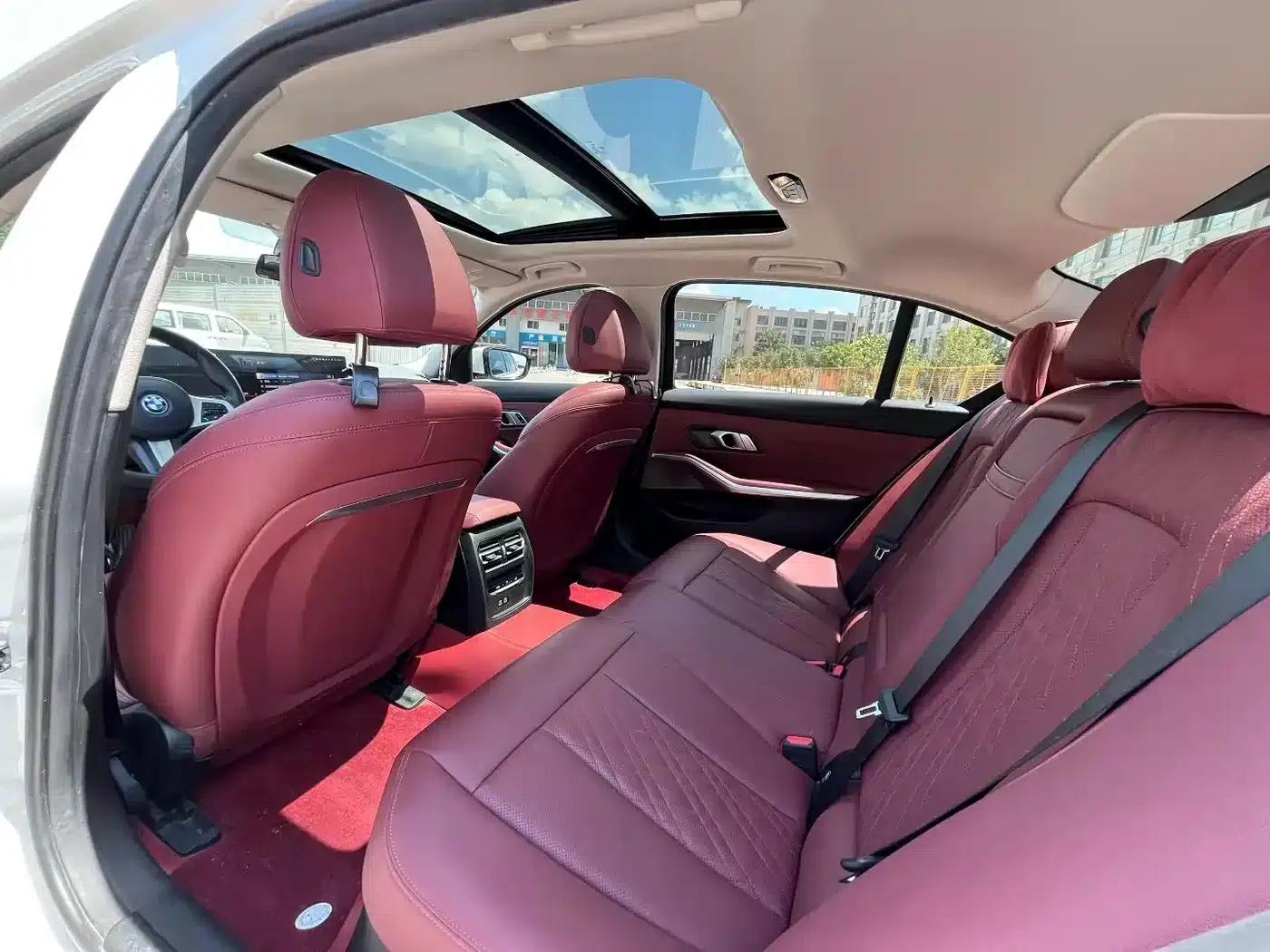 BMW i3 2023 eDrive 40 L Shadow Sport Package — миниатюра 6