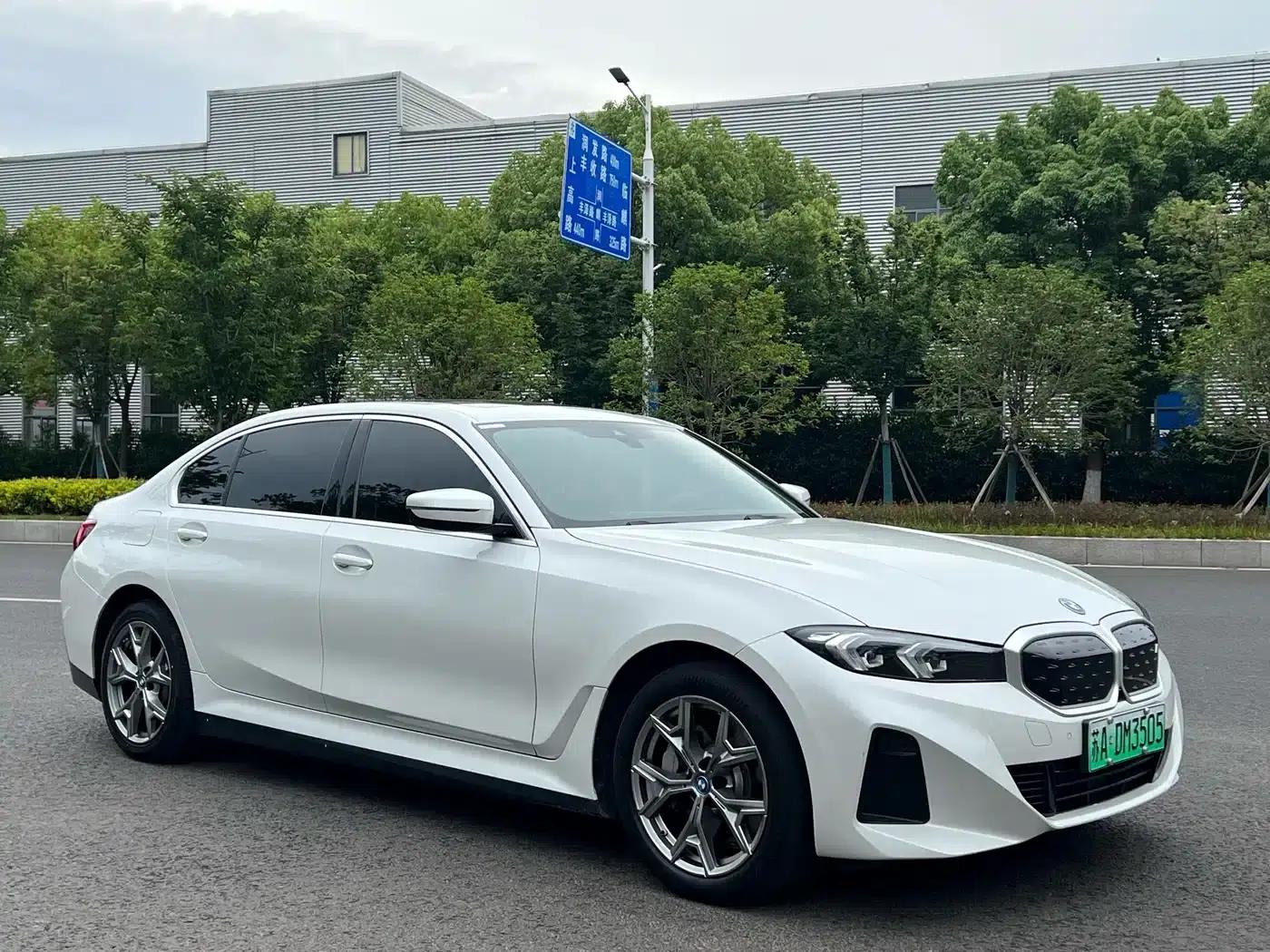 BMW i3 2022 eDrive 35L — миниатюра 3