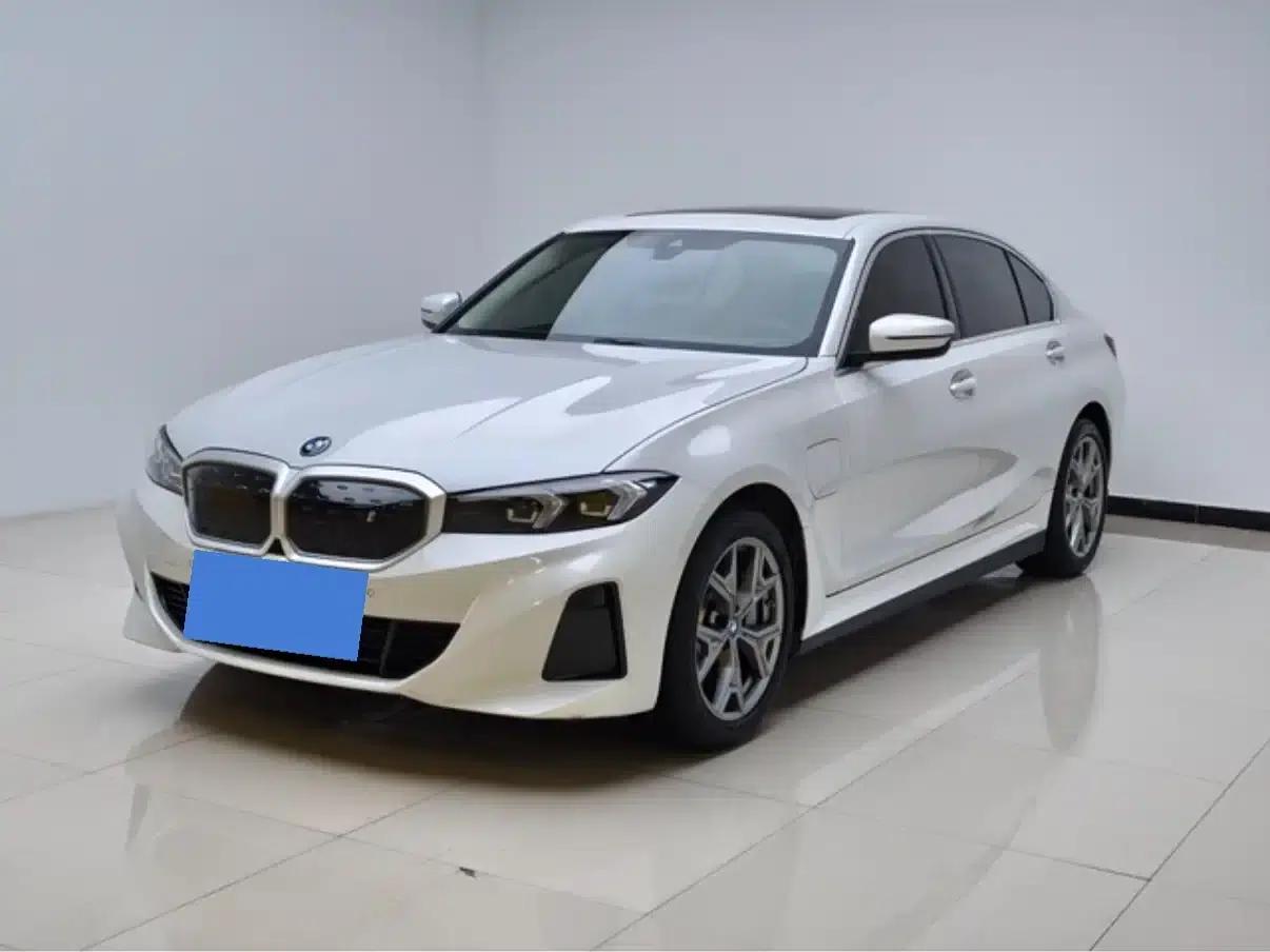 BMW i3 2022 eDrive 35L — миниатюра 1
