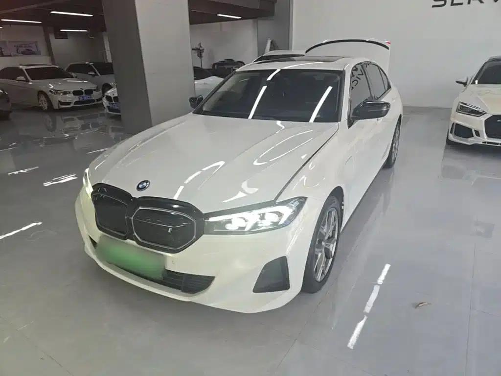 BMW i3 2024 eDrive 35L — миниатюра 1