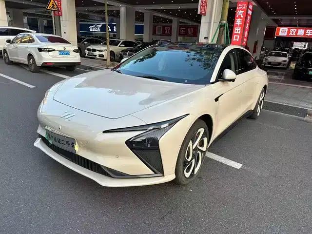Zhiji L7 2024 MAX Long-Range Flagship Edition