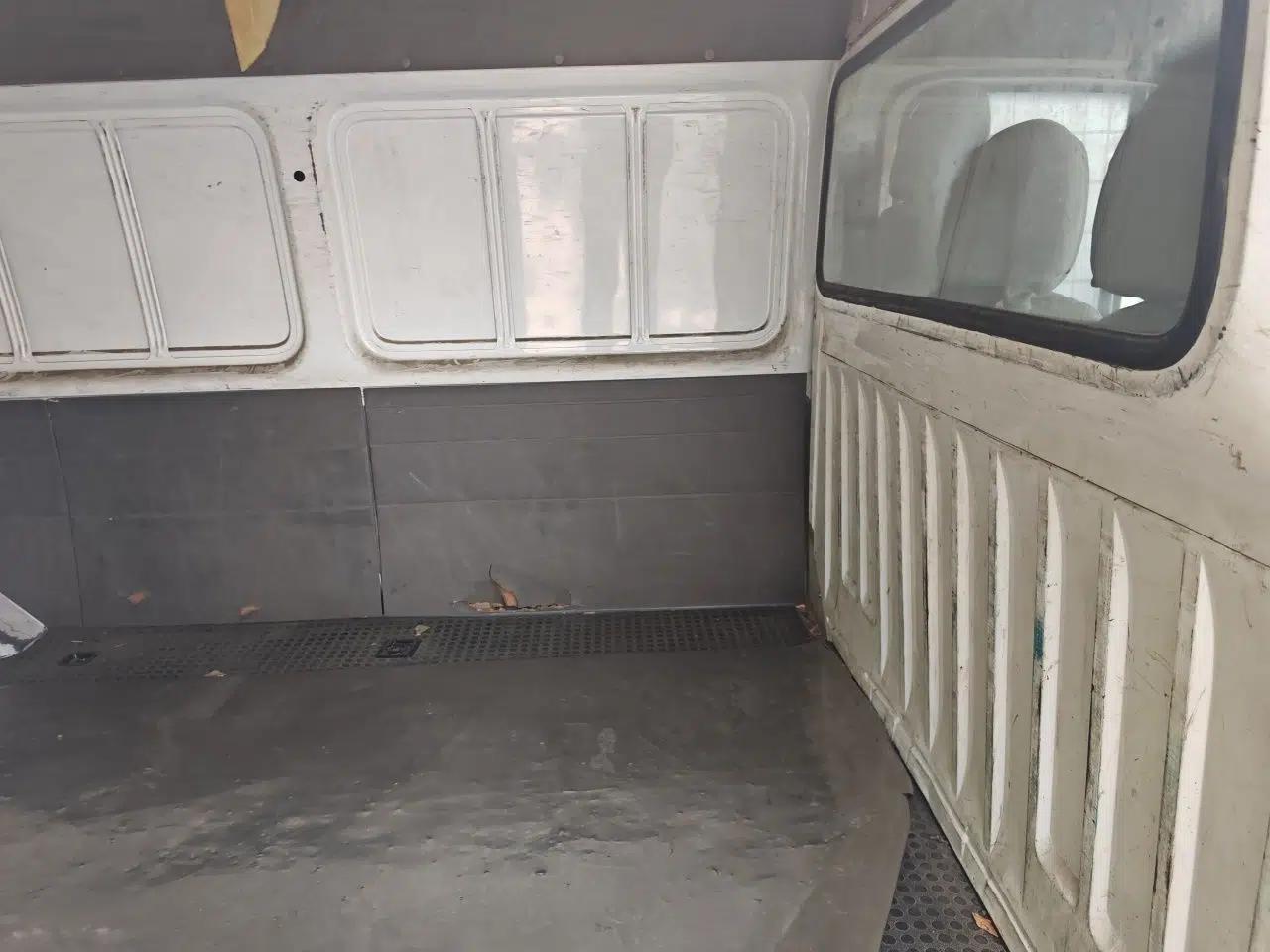 JMC Transit 2017 2.8T Commercial Version Long Wheelbase Mid-Roof 3-Seater JX493 — миниатюра 17