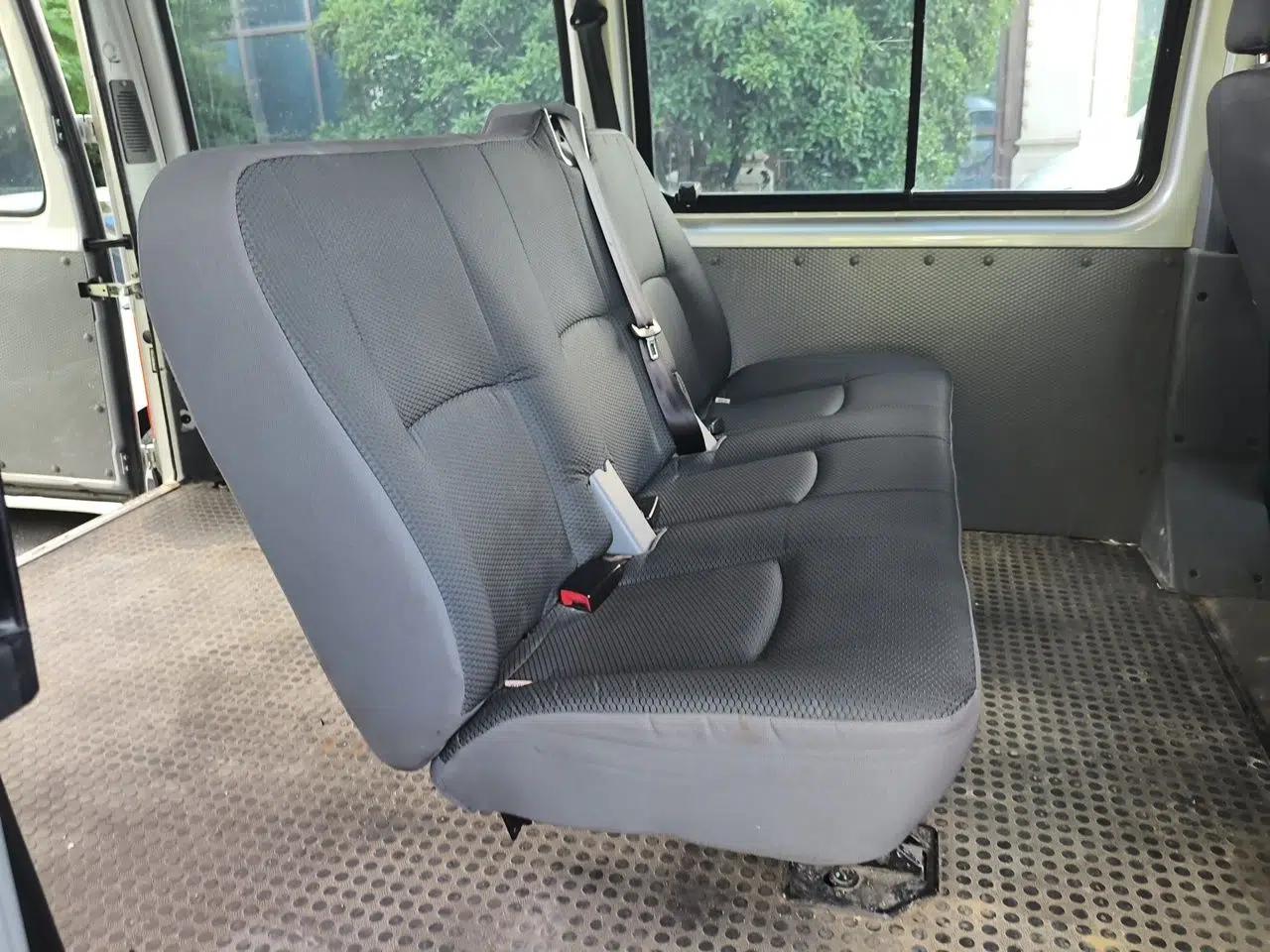 JMC Transit 2021 2.8T Space King Standard Version Short Wheelbase Mid-Height Roof 6-Seater Diesel Euro VI JX493 — миниатюра 20