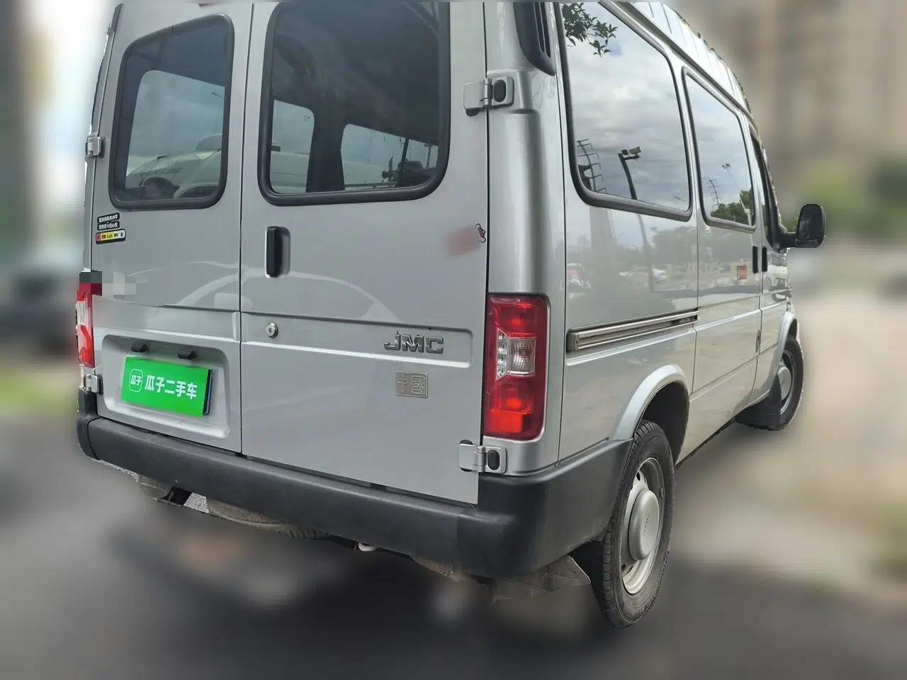 JMC Transit 2021 2.8T Space King Standard Version Short Wheelbase Mid-Height Roof 6-Seater Diesel Euro VI JX493 — миниатюра 6
