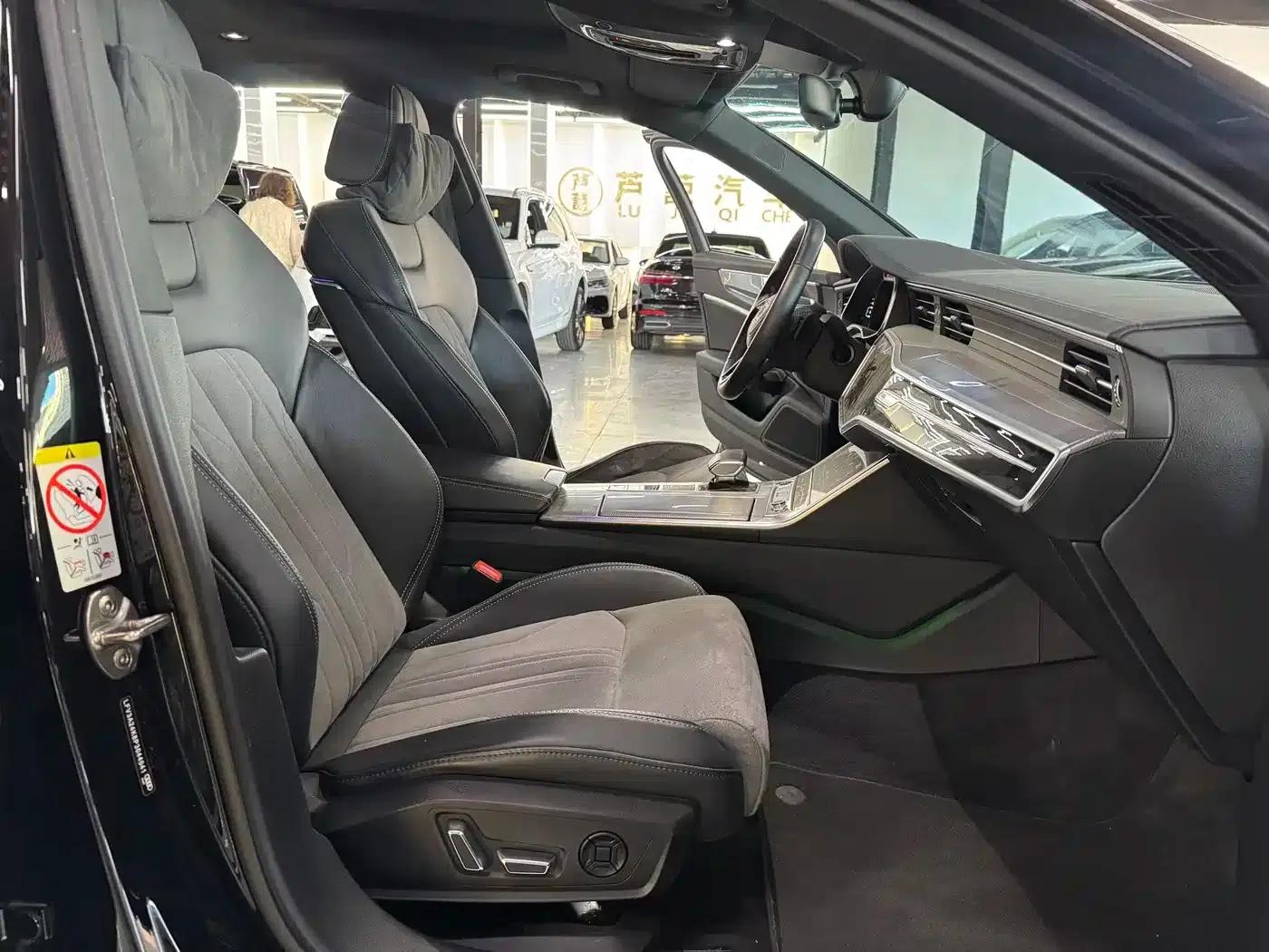 Audi A6L 2023 Facelift 45 TFSI Dynamic Edition — миниатюра 13