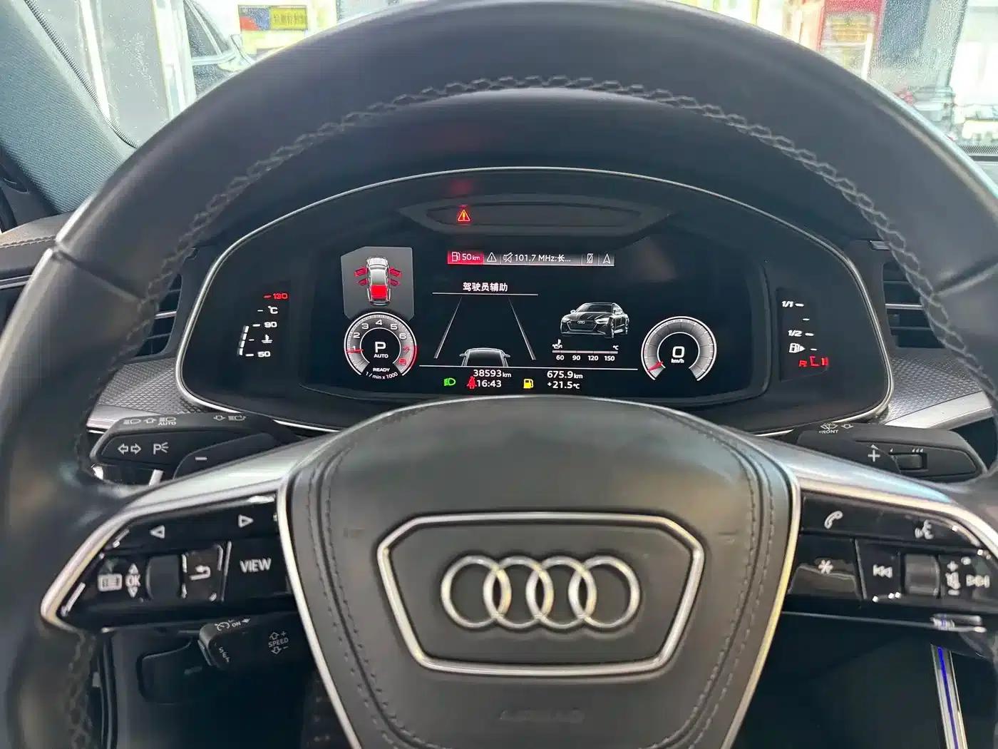 Audi A6L 2023 Facelift 45 TFSI Dynamic Edition — миниатюра 10