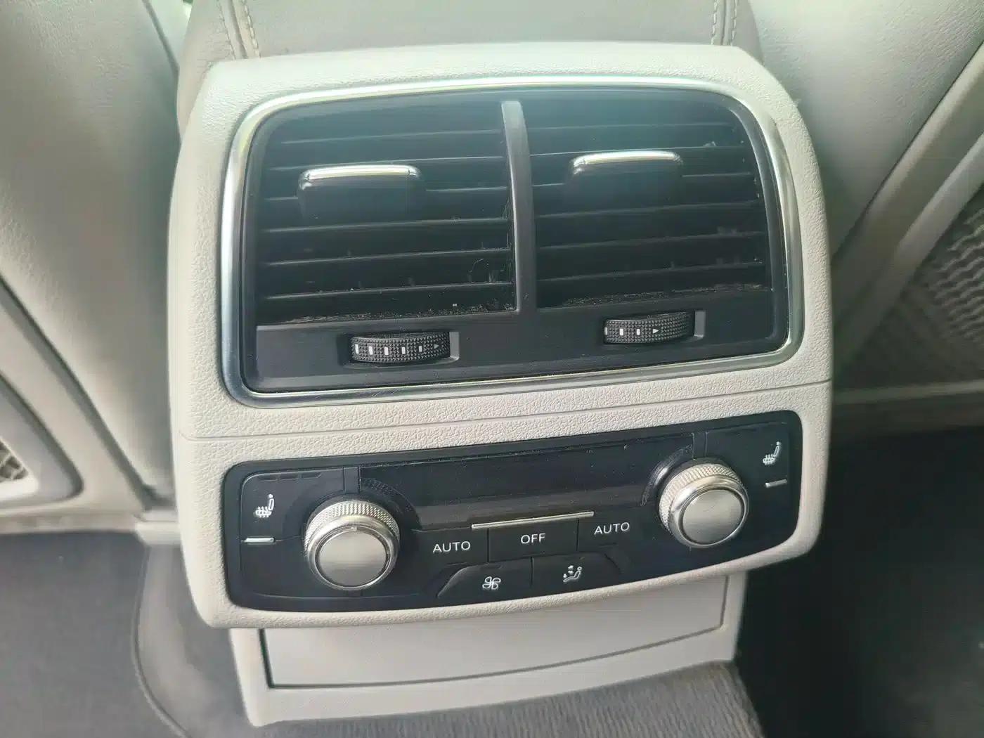Audi A6L 2012 30 FSI Comfort — миниатюра 9