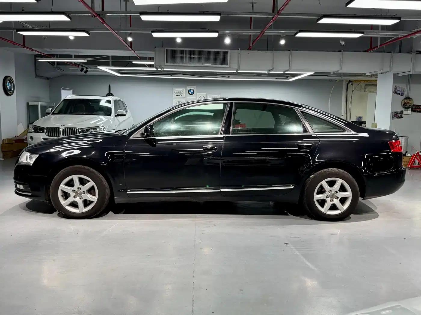 Audi A6L 2011 2.0 TFSI Automatic Standard Edition — миниатюра 4