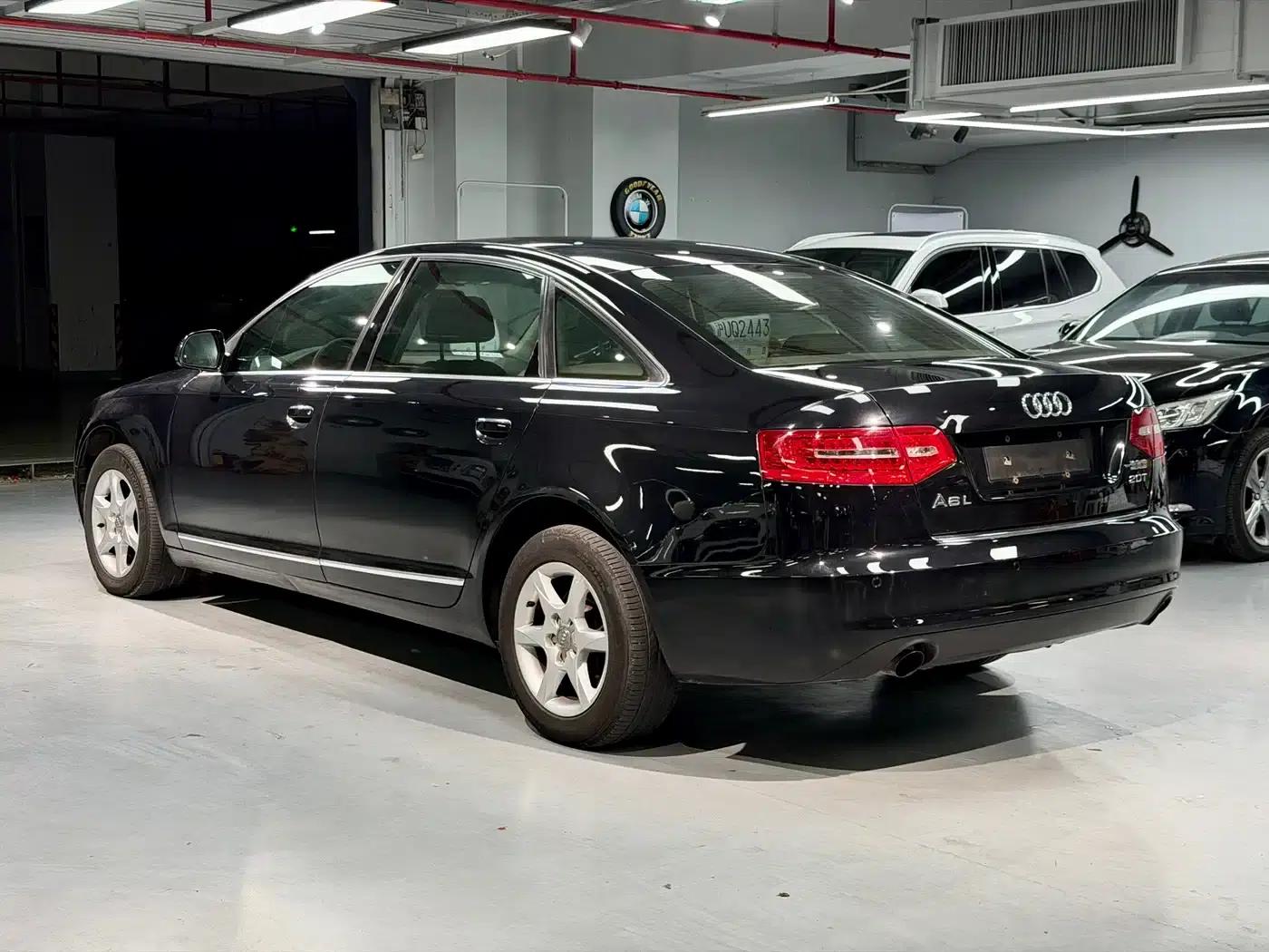 Audi A6L 2011 2.0 TFSI Automatic Standard Edition — миниатюра 5
