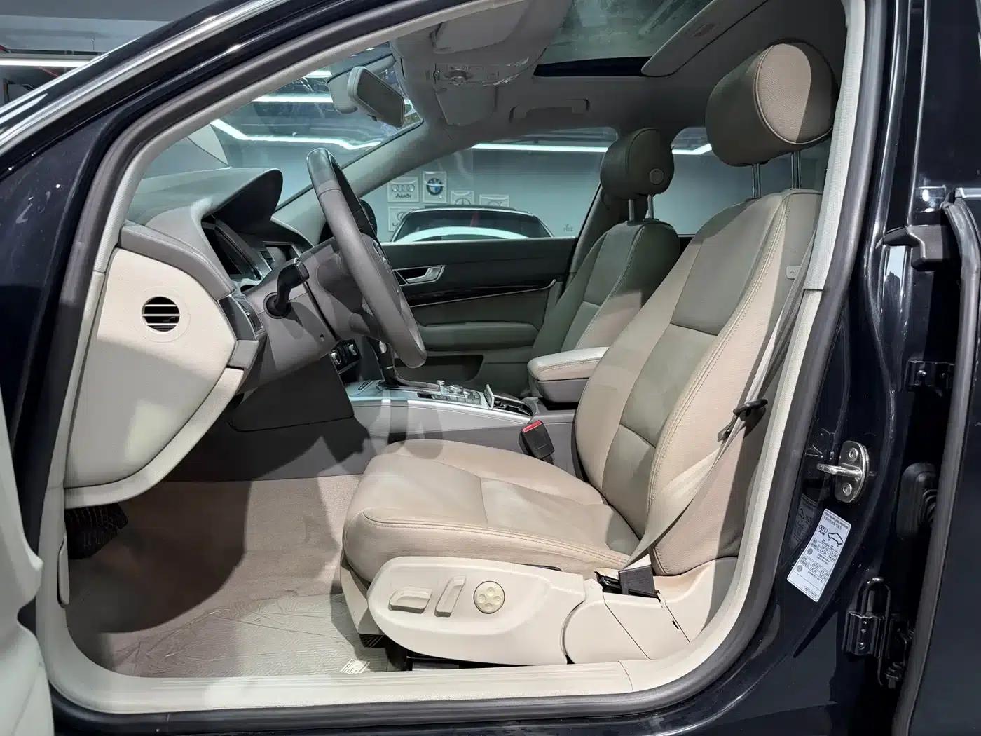 Audi A6L 2011 2.0 TFSI Automatic Standard Edition — миниатюра 9