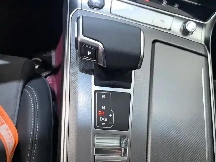 Audi A6L 2024 40 TFSI Luxury Dynamic — миниатюра 16