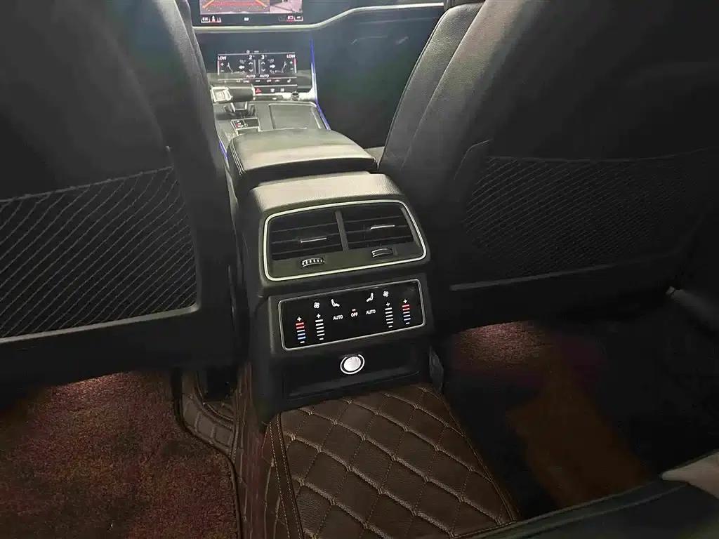 Audi A6L 2021 45 TFSI quattro Premium Dynamic Edition — миниатюра 15