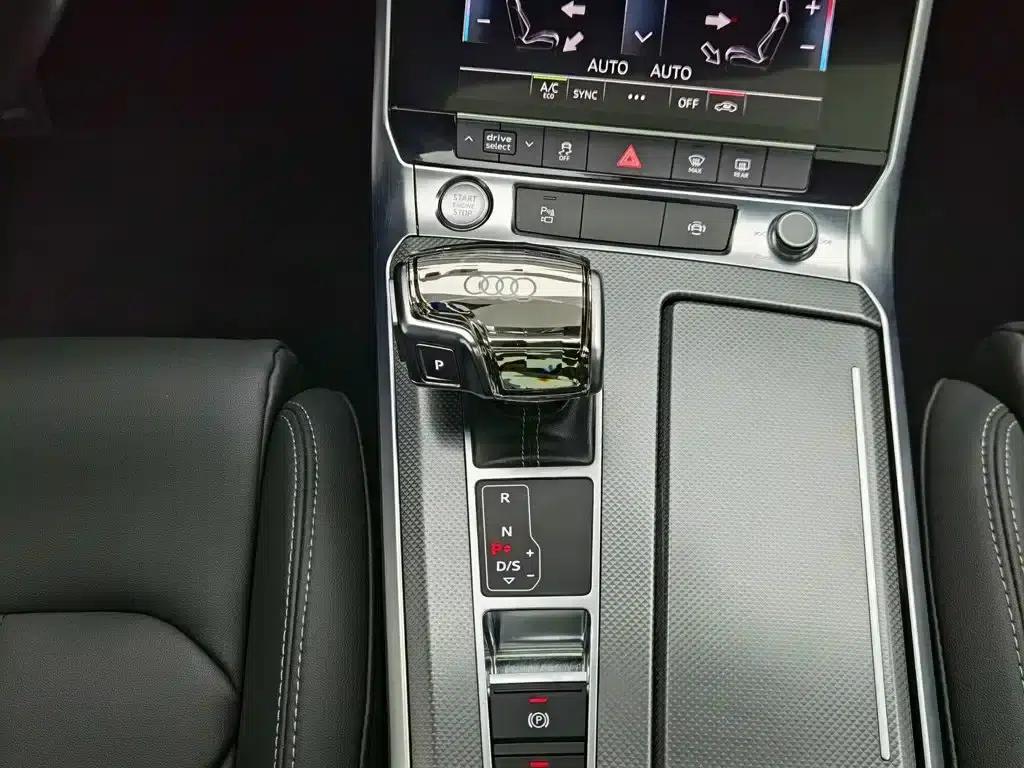 Audi A6L 2019 40 TFSI Luxury Dynamic — миниатюра 13