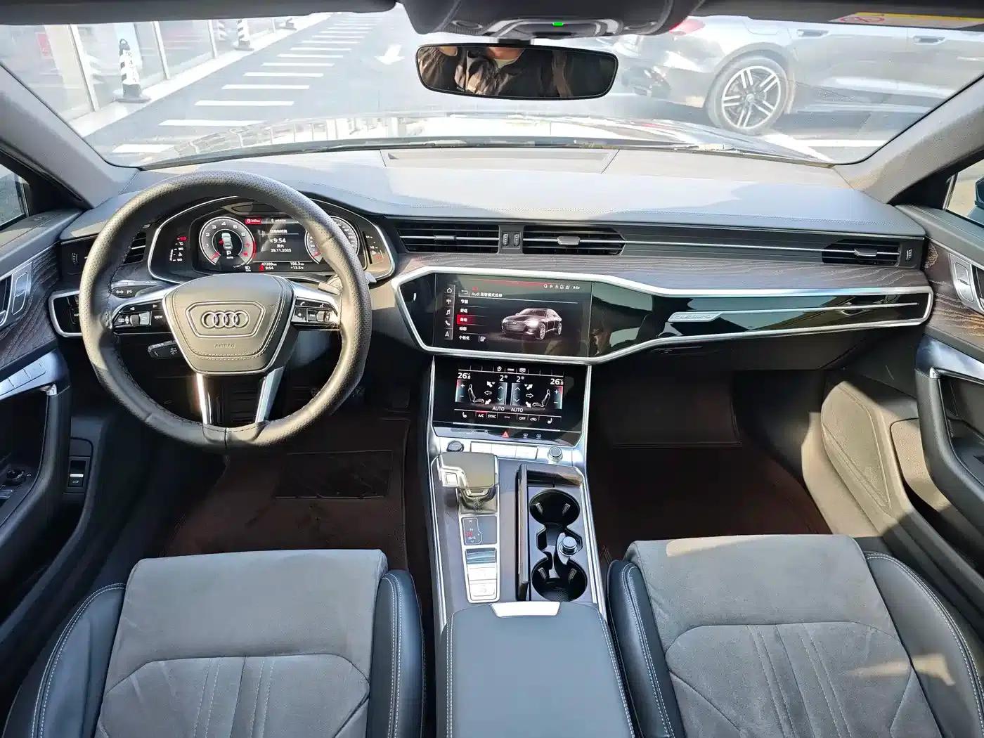 Audi A6L 2023 Facelift 45 TFSI quattro Premium Dynamic Edition — миниатюра 9