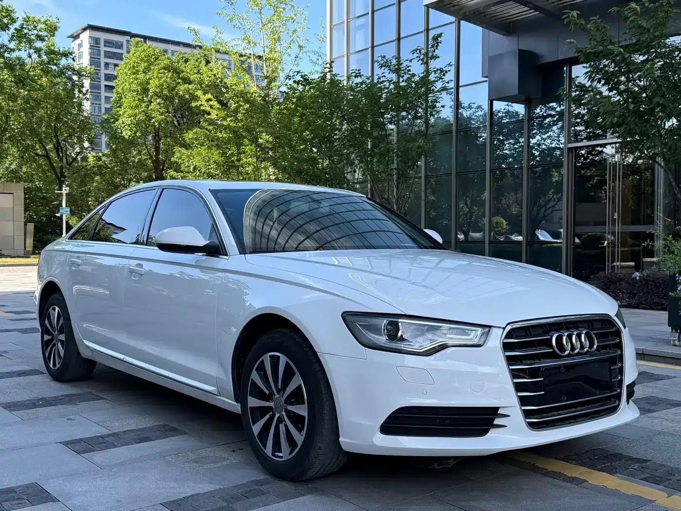 Audi A6L 2014 TFSI Standard Edition — миниатюра 3