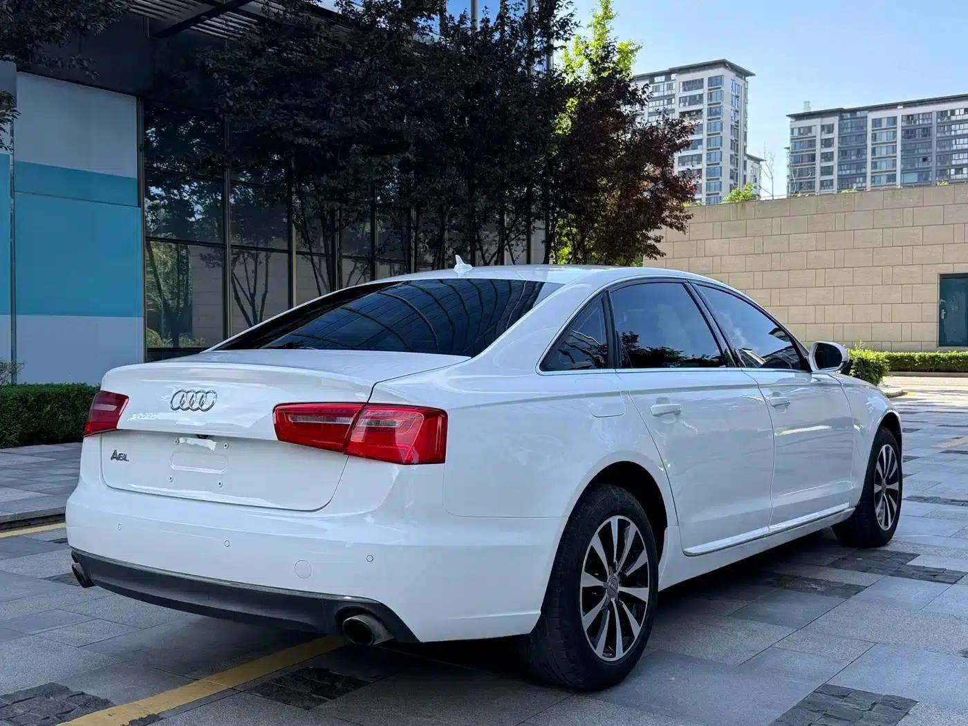 Audi A6L 2014 TFSI Standard Edition — миниатюра 4