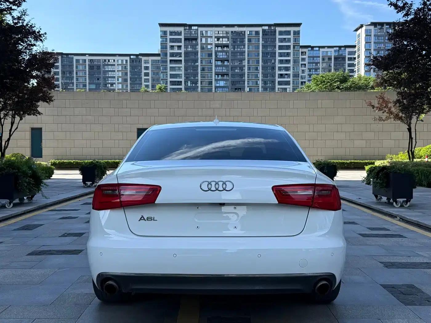 Audi A6L 2014 TFSI Standard Edition — миниатюра 5