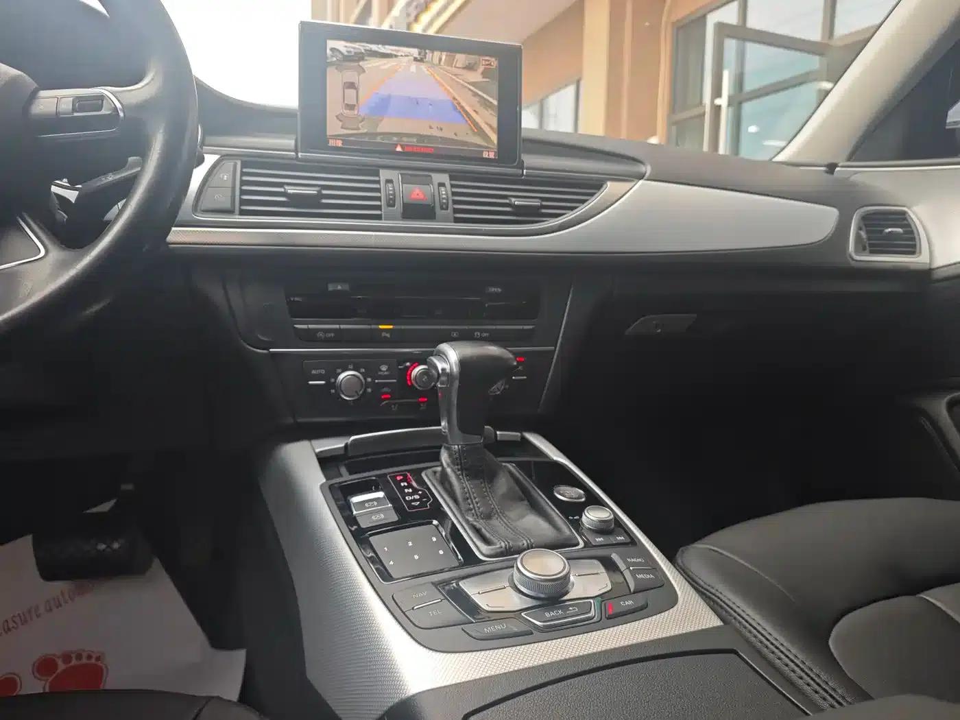 Audi A6L 2014 TFSI Standard Edition — миниатюра 13