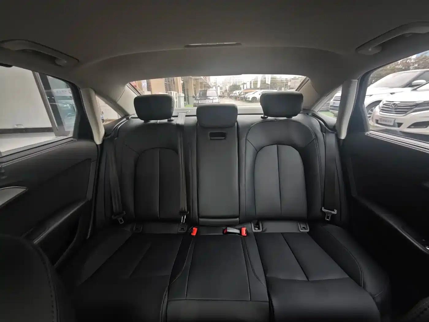 Audi A6L 2014 TFSI Standard Edition — миниатюра 14