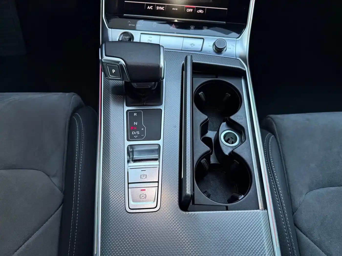 Audi A6L 2024 40 TFSI Luxury Dynamic — миниатюра 10