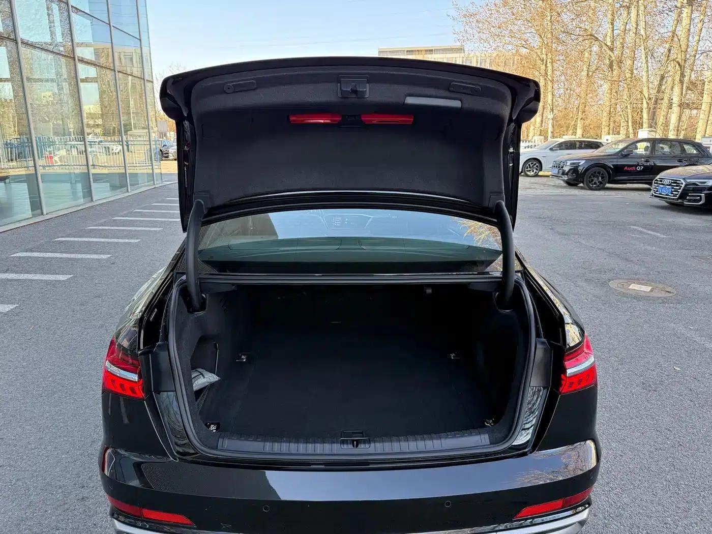 Audi A6L 2024 40 TFSI Luxury Dynamic — миниатюра 12